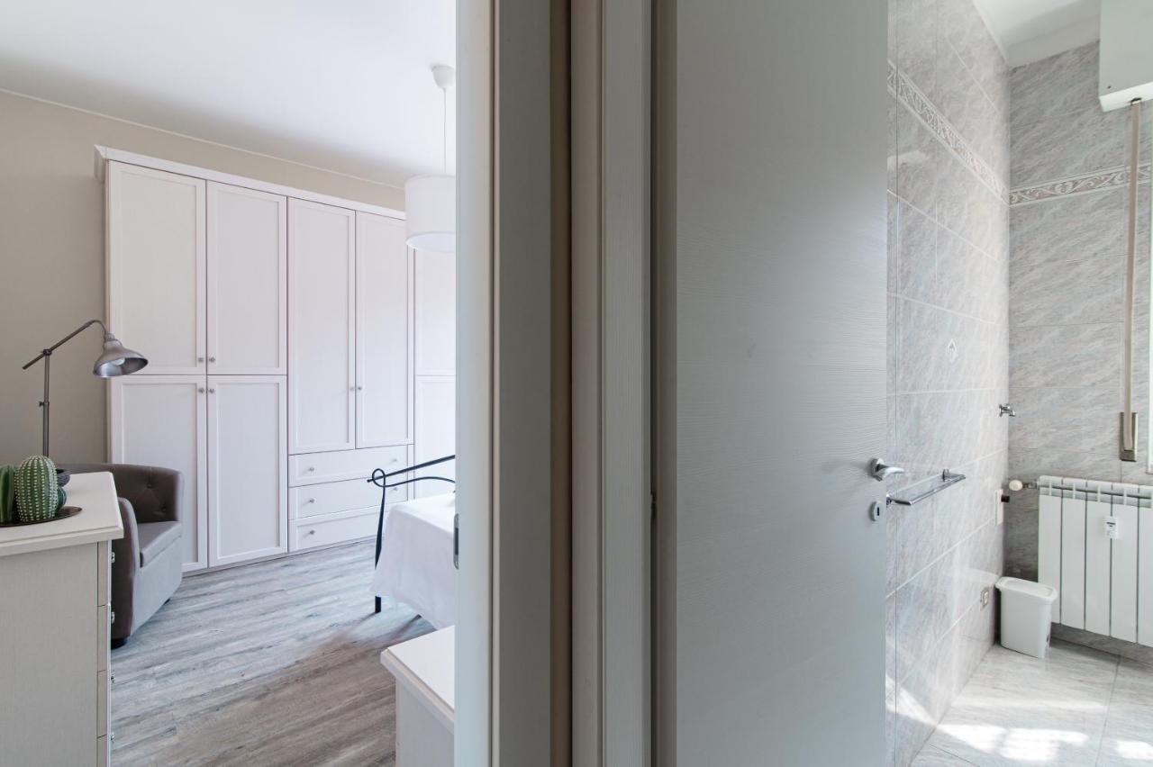Lovely Suite With Private Parking In Como Exterior photo